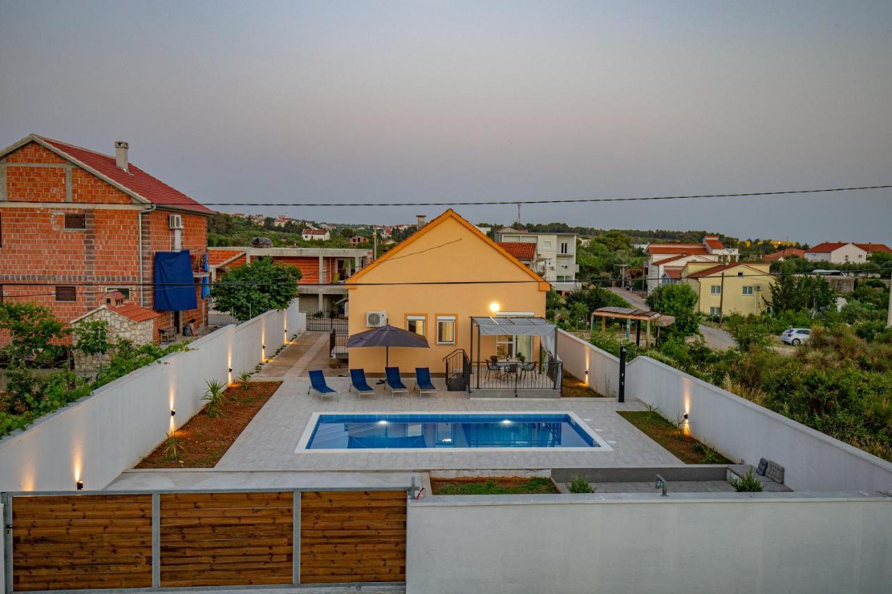 Villa Family And Friends Private Heated Pool With Jacuzzi 扎达尔 外观 照片