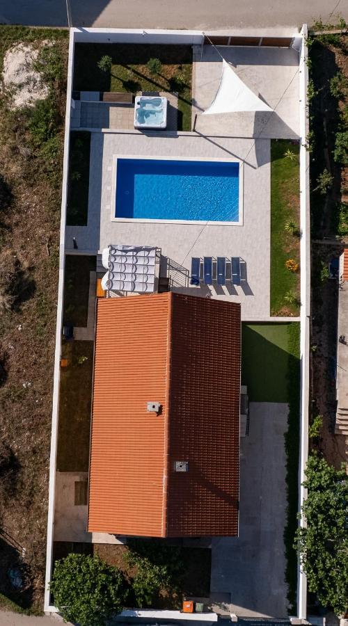 Villa Family And Friends Private Heated Pool With Jacuzzi 扎达尔 外观 照片